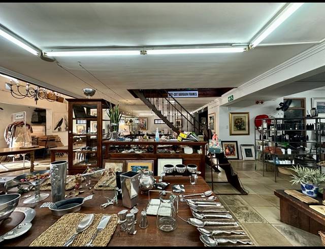 621M² BUSINESS FOR SALE IN AUDAS ESTATE